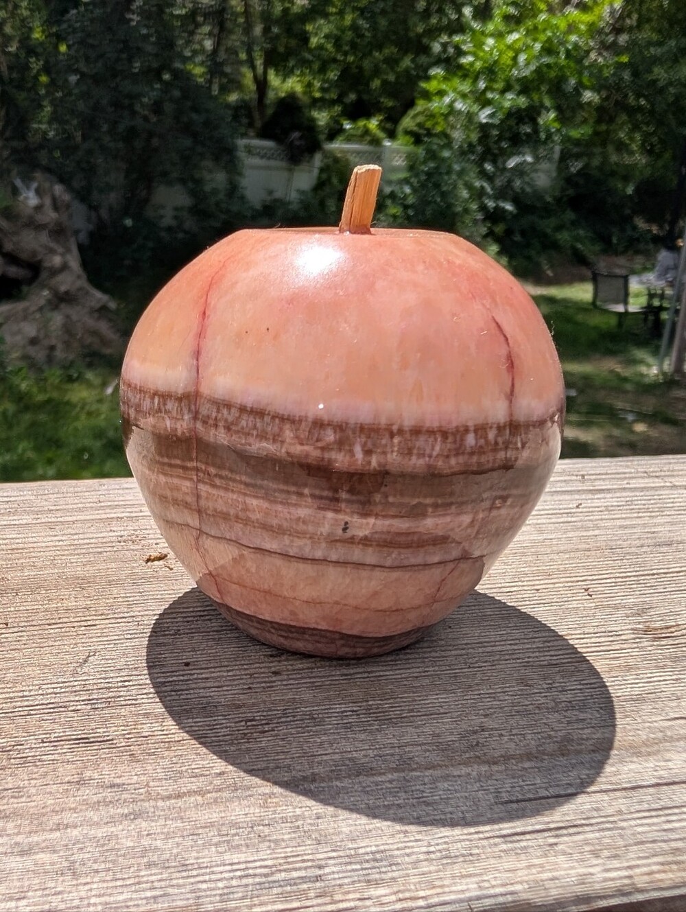 Vintage Stone Apple I'm not sure if it is marble, alabaster or onyx.